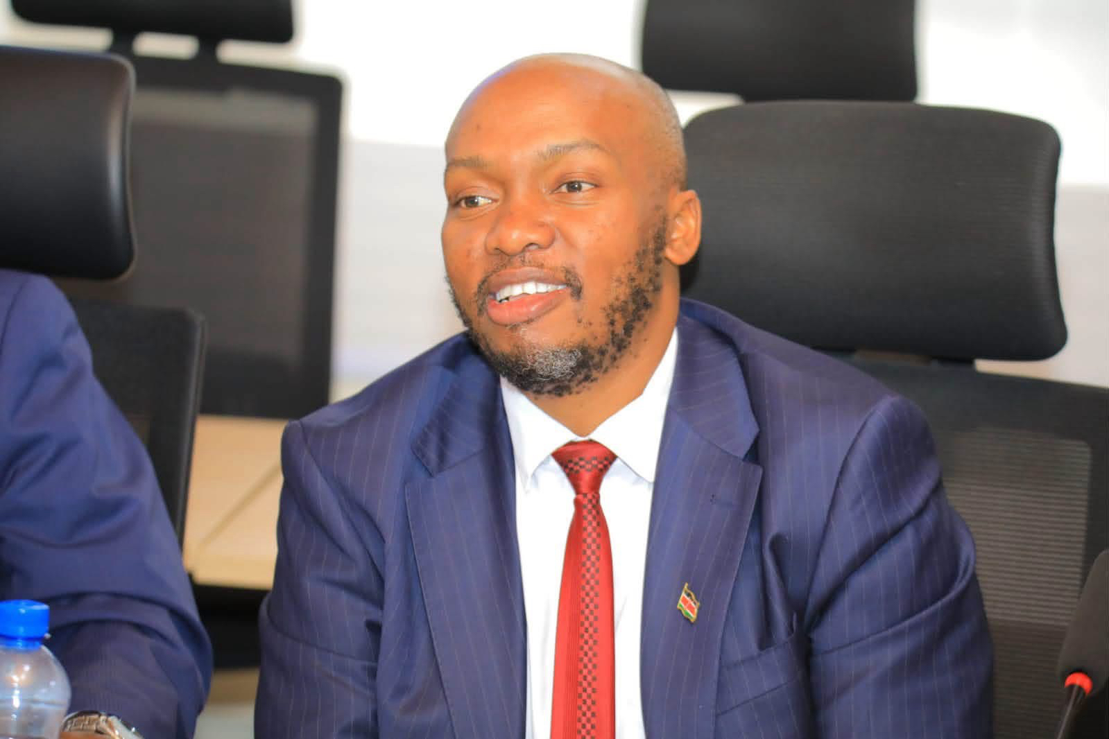 Senator Hopeful Dr. Stephen Mbaya Kimwele Joins Governor Malombe in Youth Consultative Meeting with KUCSA Leaders